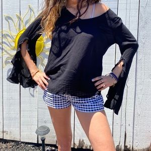 Black flowy open and poofy armed blouse!